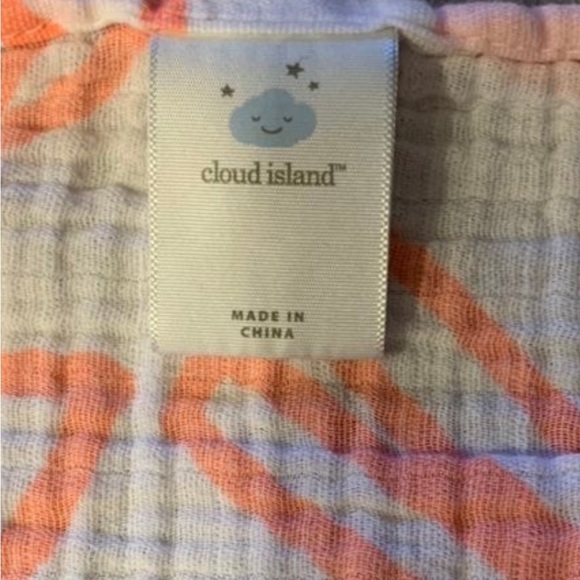 Two Cloud Island baby blankets Monthly growth Milestones and orange & white - Picture 7 of 7